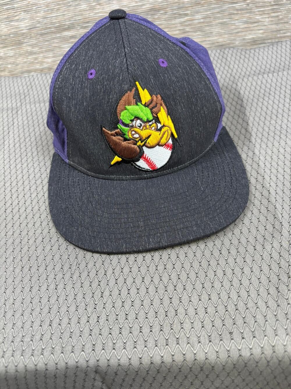 RC Mascot Duck Hat Cap Fitted Mens M Purple Black Baseball Zephyr Logo
